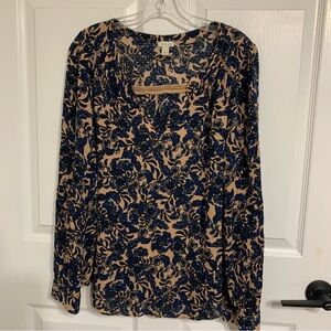 hinge Beige Blouse Navy Floral Print Peasant style Blouse Large Lightweight